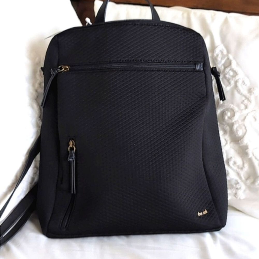 The Sak Olvera🖤 Black Quilted Neoprene Backpack NWOT